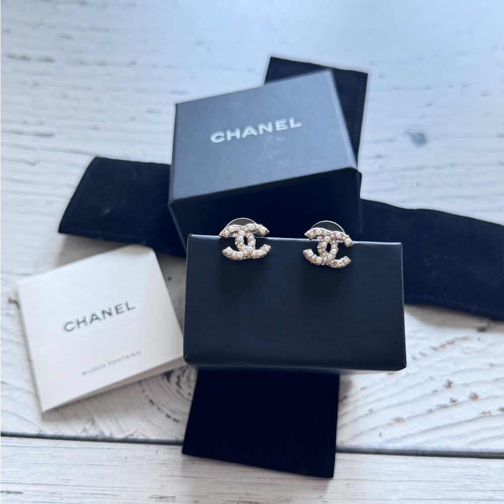 CHANEL Iconic CC Gold Earrings